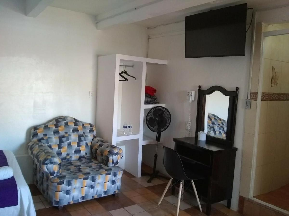 Hotel Posada Laura San Juan del Río Eksteriør bilde
